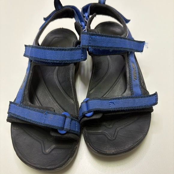 2/$20 Teva Boys 3.5 Tanza Youth Blue Strap On Velcro Sport Sandal Shoe Hike Swim - Picture 3 of 7